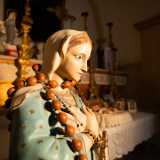 ...e statue